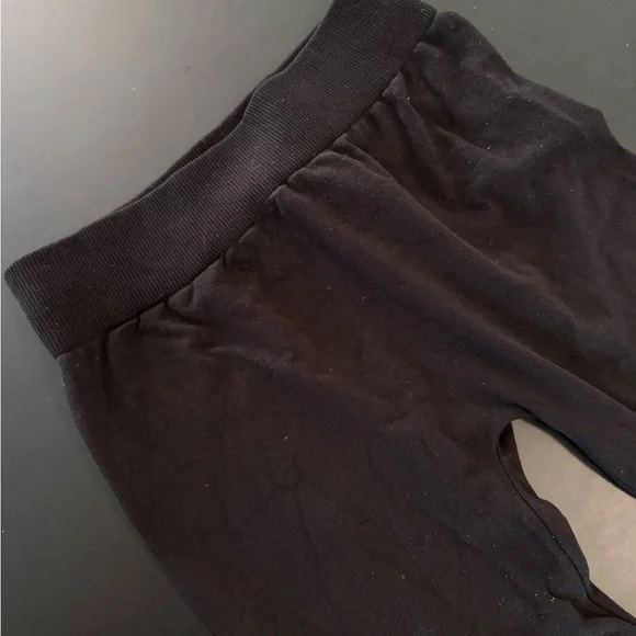 🔥 4 for $20 DEAL 🔥  Rampage Seamless Black Leggings – Size M - Picture 3 of 5